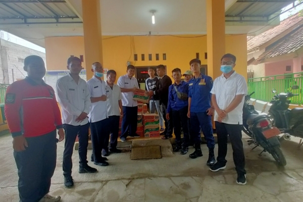 Badan Penanggulangan Bencana Daerah Salurkan Bantuan untuk warga terdampak Banjir di Desa Tanjung Bu